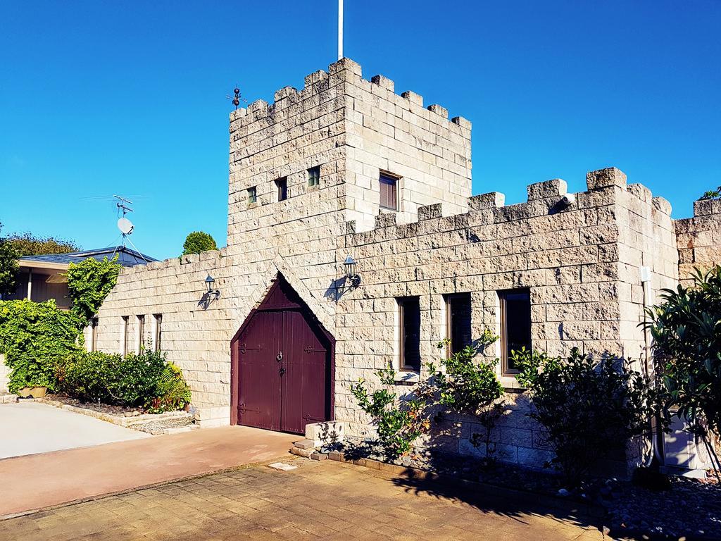 Unique Castle In Aucklandヴィラ エクステリア 写真